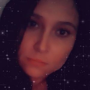 Meet your Posher, Desiree